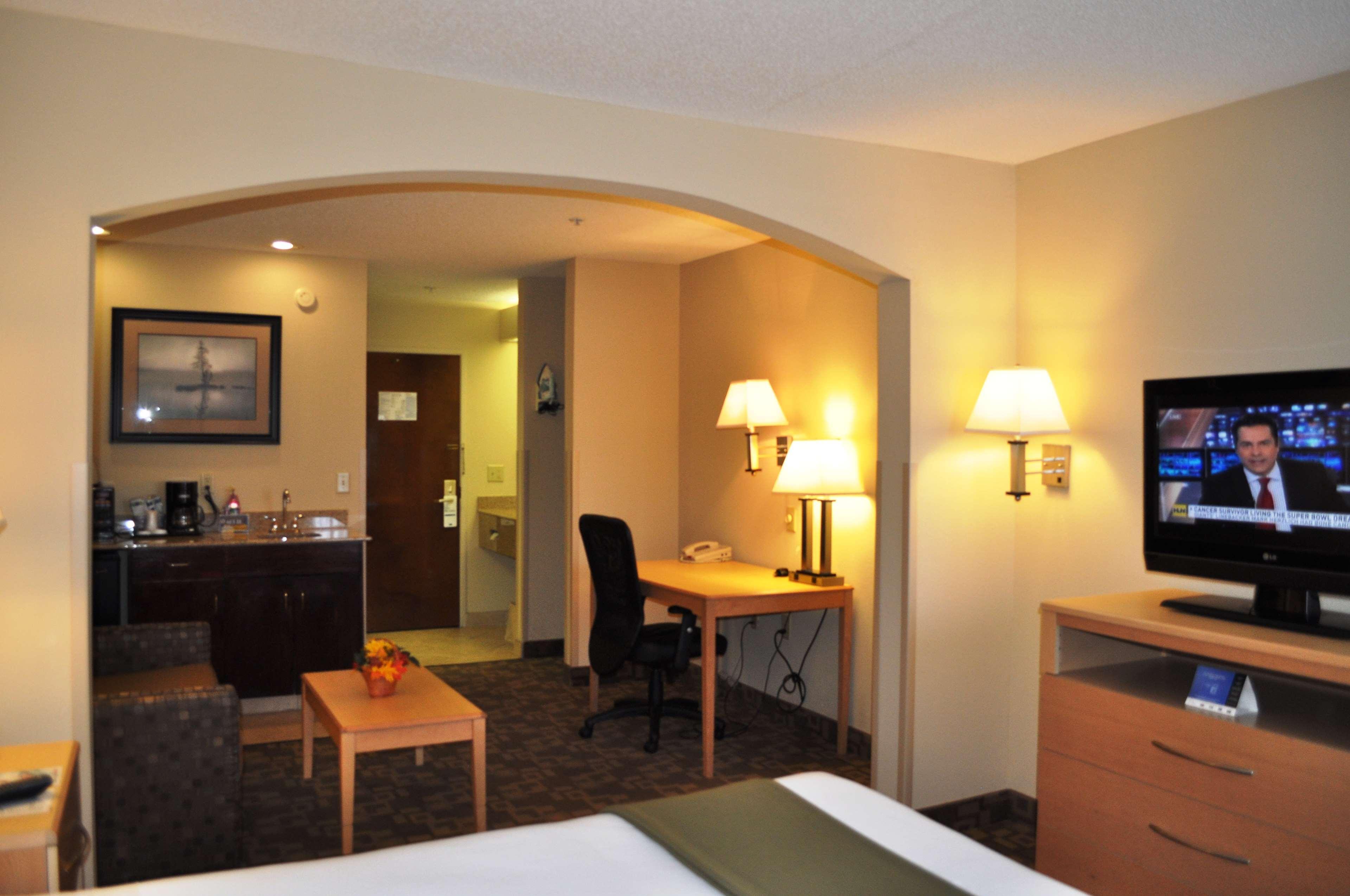 Surestay Plus Hotel By Best Western Roanoke Rapids I-95 Dış mekan fotoğraf